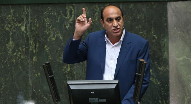 حقوق بازنشستگان کفاف خرید نان شب&zwnj;شان را  هم نمی&zwnj;دهد