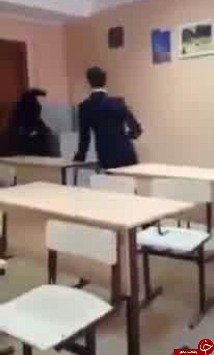 حمله جنون آمیز پسر جوان به دختر همکلاسی اش + فیلم////////////////