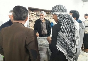 توزیع روزانه 20 هزار پرس غذای گرم بین زلزله زدگان کرمانشاه توسط موکب داران آبادان