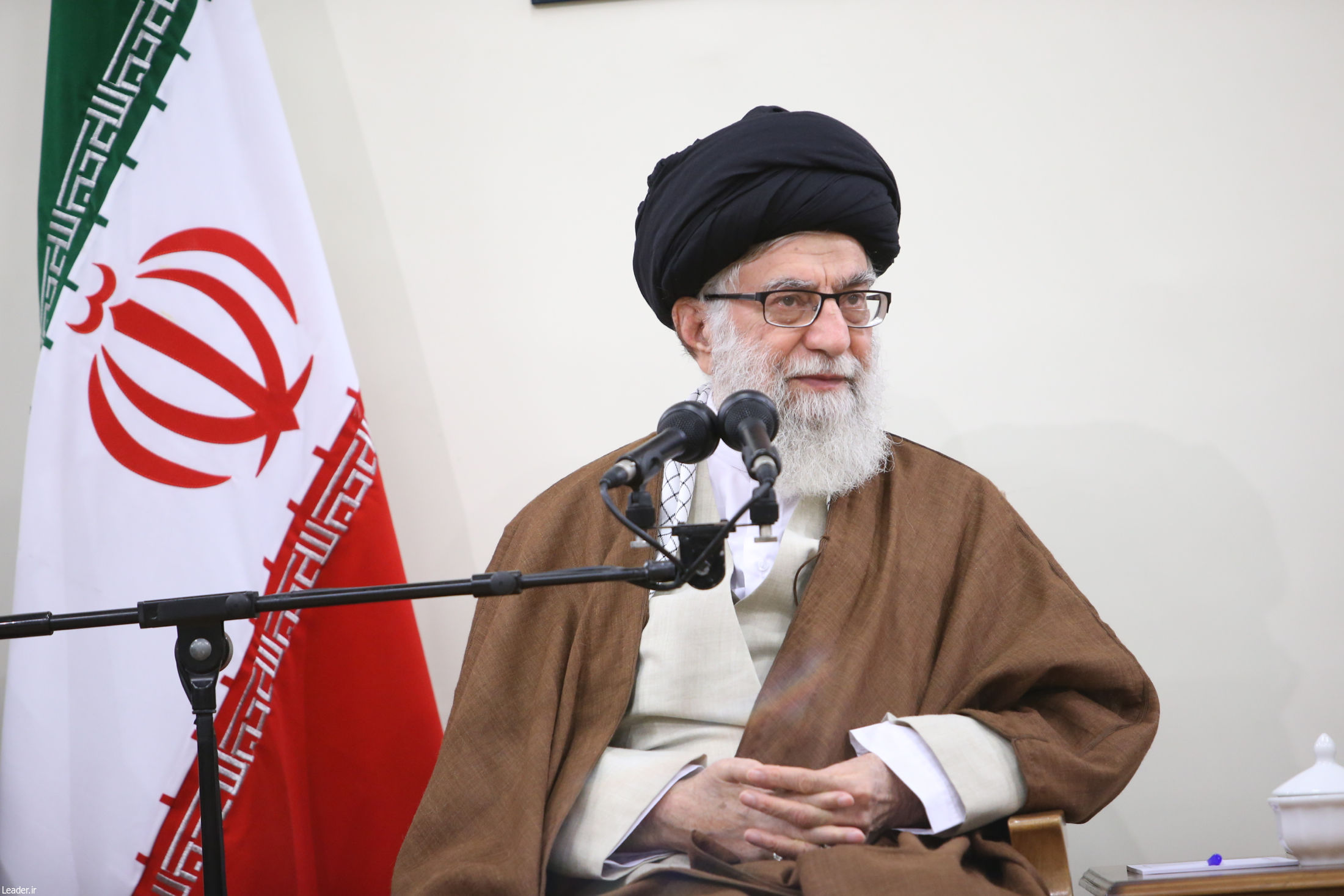 از یک فوریت طرح حذف تعطیلی هشتم ربیع الاول تا انهدام باند جعل دفتر مقام معظم رهبری