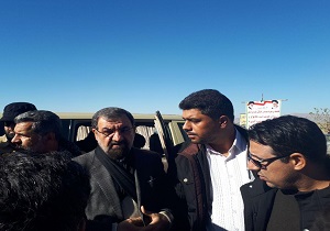 بازدید  دبیر مجمع تشخیص مصلحت نظام  از روستاهای زلزله زده