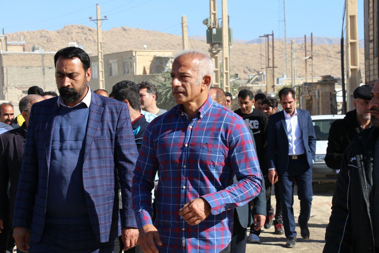 بازیکنان اسبق تیم ملی به سرمربی تیم دالاهو تسلیت گفتند