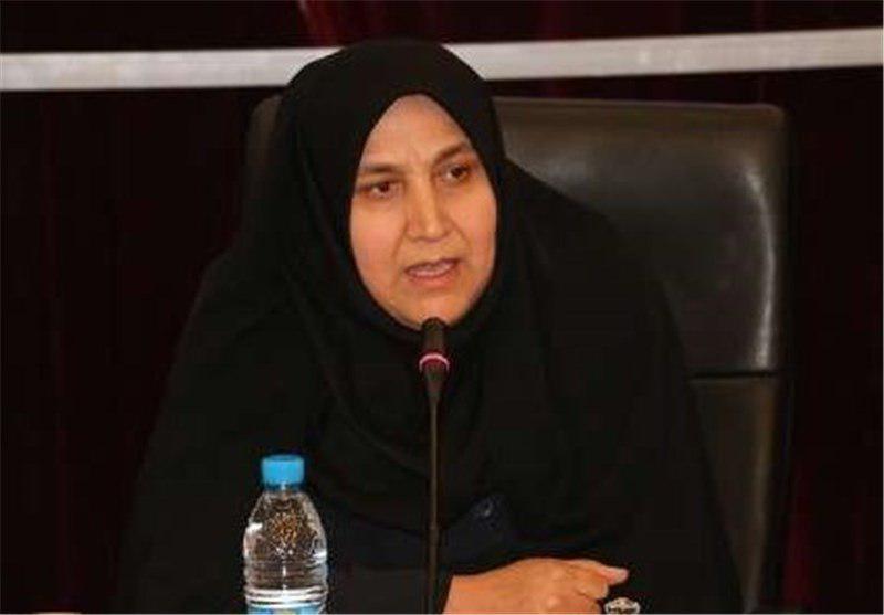 عیادت نماینده استاندار کرمان از حادثه دیدگان زلزله