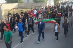پیاده&zwnj;روی بزرگ خانوادگی در آب&zwnj;پخش برگزار شد