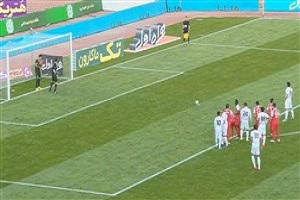 پنالتی از دست رفته ذوب آهن مقابل پرسپولیس + فیلم