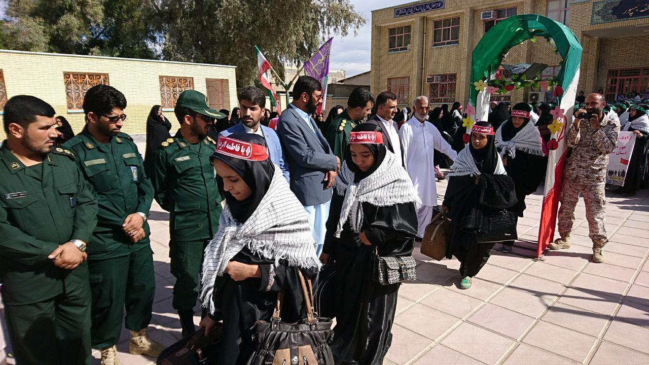 اعزام دانش آموزان ایرانشهری به مناطق عملیاتی جنوب کشور