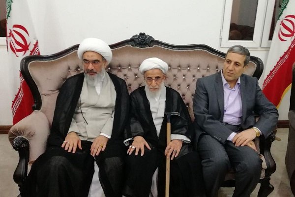 آیت‌الله جنتی به بوشهر سفر کرد