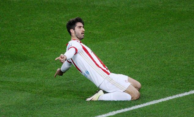 بازتاب درخشش انصاری فرد در بازی مقابل آپولون یونان در رسانه های یونانی