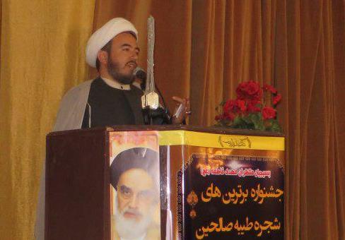 حلقه&zwnj;های صالحین به دنبال تربیت افراد بصیر در مسیر انقلاب اسلامی