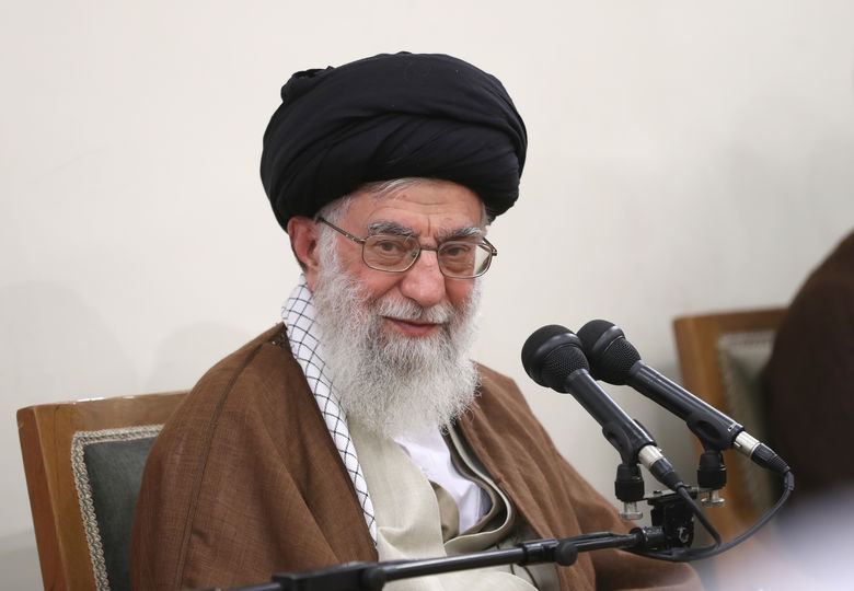 نباید اجازه داد یاد شهیدان در اثر جلوه&zwnj;های کاذب فراموش شود