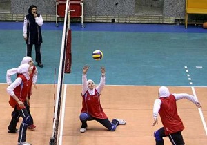 بانوان والیبالیست قزوینی در مسابقات لیگ یک