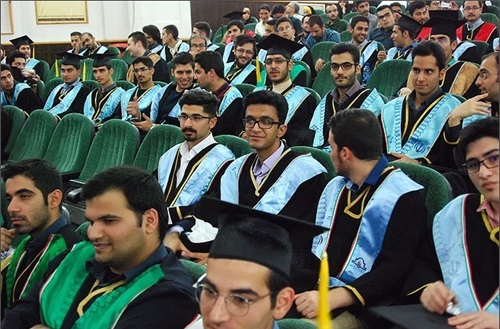 وزارت نفت در جذب دانش&lrm;آموختگان دانشگاه صنعت نفت تابع مقررات است