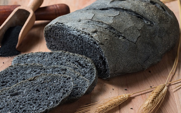 معجزه ماسک ذغال در رفع چین و چروک صورت