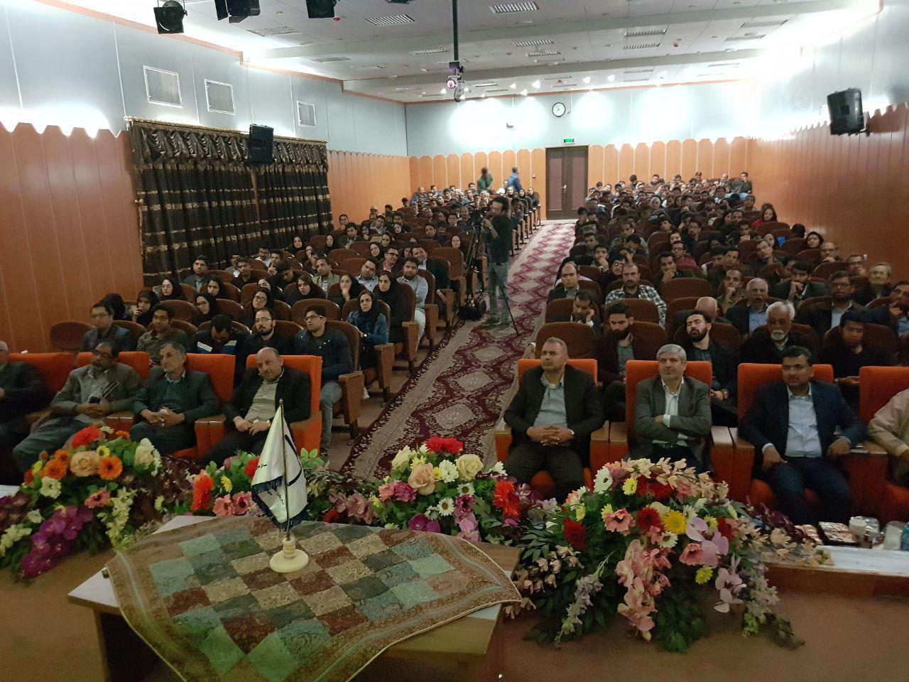 رها سازی ۲۴ هزار قطعه بچه ماهی سرد آبی در زاهدان