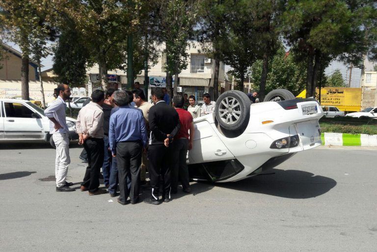 تاوان سنگین بی تفاوتی نسبت به حوادث جاده ای در کشور تاوان سنگین بی تفاوتی نسبت به حوادث جاده ای در کشور