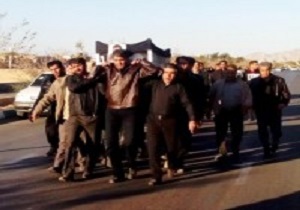 پیکر پدر شهید محمد ابولی در اردکان تشییع شد