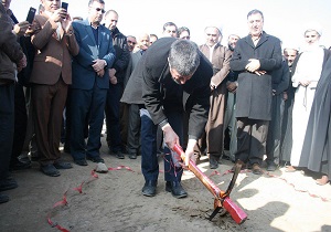 کلنگ احداث ۲ مدرسه روستایی در میاندوآب به زمین زده شد