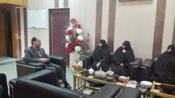 دیدار مدیرکل صداوسیمای مرکزآذربایجان غربی با خانواده&zwnj;های شهدا