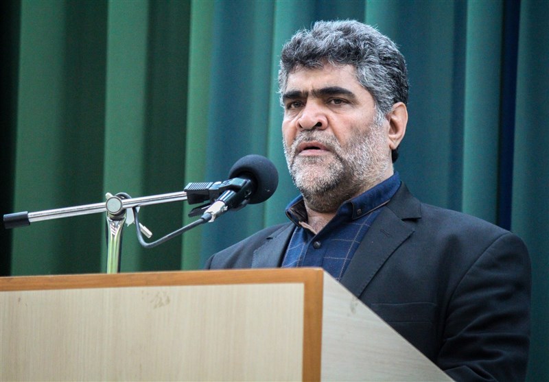 فرهنگ ایثار و شهادت در جامعه به گفتمان عمومی تبدیل شود