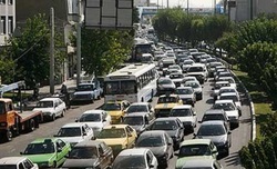 ترافیک سنگین به دلیل نبود زبرگذر + فیلم