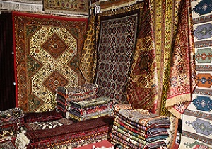 چهاردهمین نمایشگاه فرش دستباف قم افتتاح شد