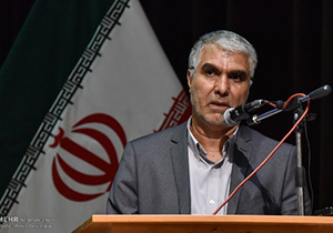 تاکید استاندار فارس بر رفع مشکلات دانشجویان