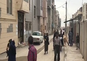 خروج همراه با ترس و دلهره مردم پس از زلزله 4.6 ریشتری در قصرشیرین