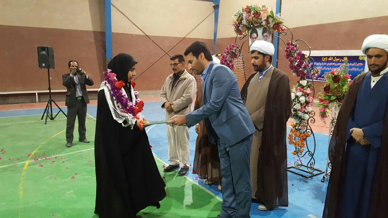تجلیل از15حافظ کل قران کریم  در شهرستان قلعه گنج