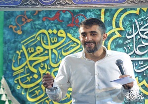 دانلود مولودی خوانی محمد حسین پویانفر به مناسبت اعیاد ربیع الاول