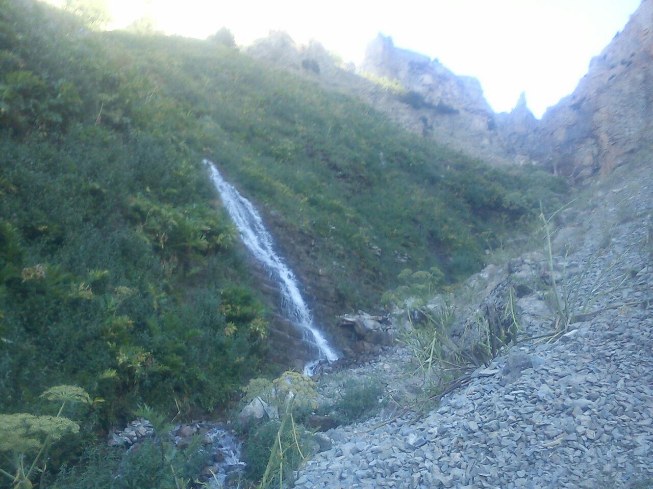 نمایی از طبیعت زیبا و کوهستانی کلات + تصاویر
