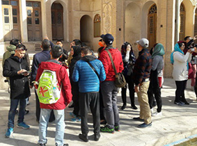 بازدیدهیات 30 نفره ویتنام از آثار تاریخی کاشان