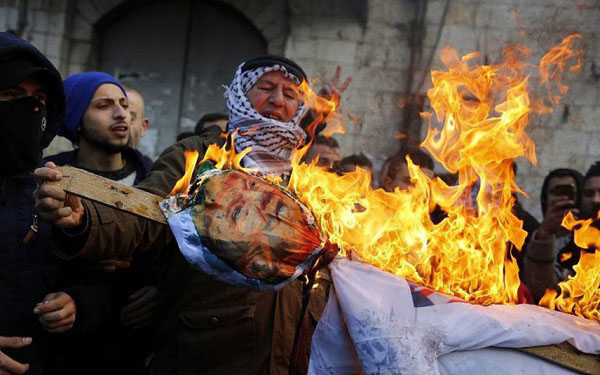 تظاهرات فلسطینیان در بیت&zwnj; لحم به خشونت کشیده شد