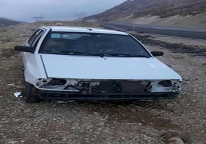 ۷ مصدوم درپی واژگونی خودرو پراید در جاده کاکان به اقلید