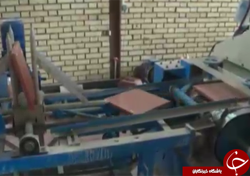 جوان کارآفرین لرستانی تولیدکننده سنگ&zwnj;های مصنوعی/آغاز فعالیت تنها با ۳ نفرنیروی کار+تصاویر