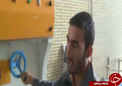 جوان کارآفرین لرستانی تولیدکننده سنگ&zwnj;های مصنوعی/آغاز فعالیت تنها با ۳ نفرنیروی کار+تصاویر