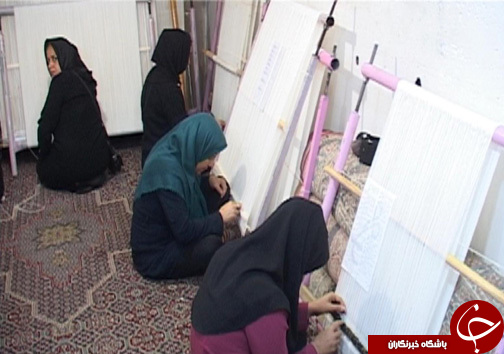 انتخاب کارگاه تولید فرش دستبافت به عنوان تعاونی برتر ملی / وجود ۲۳ هزار بافنده فرش در لرستان