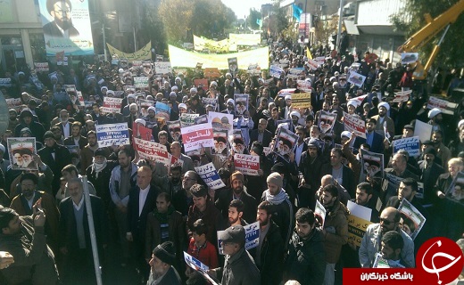 خروش مرگ بر آمریکای نمازگزارن قمی طنین انداز شد
