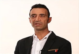 عنایتی سرمربی مشکی پوشان شد