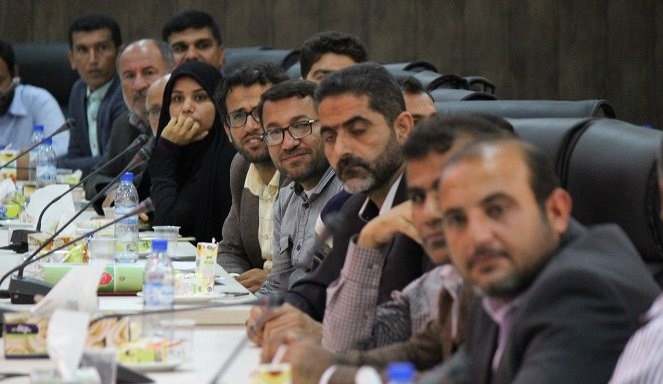 نیازی به سرشاخ‌شدن با نفتی‌ها نداریم چون راه تعامل را می‌دانیم