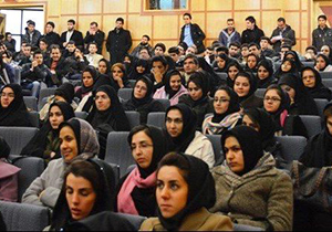 تکذیب ادعای کانال‌های ضد انقلاب درباره تعویق برنامه روز دانشجو در اصفهان