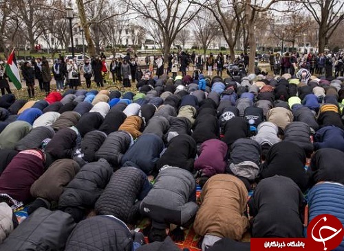 اقامه نماز جمعه در مقابل کاخ سفید +تصاویر