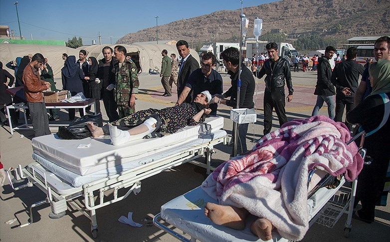 اعزام اولین گروه پزشکی جهادگر سیستان و بلوچستان به کرمانشاه
