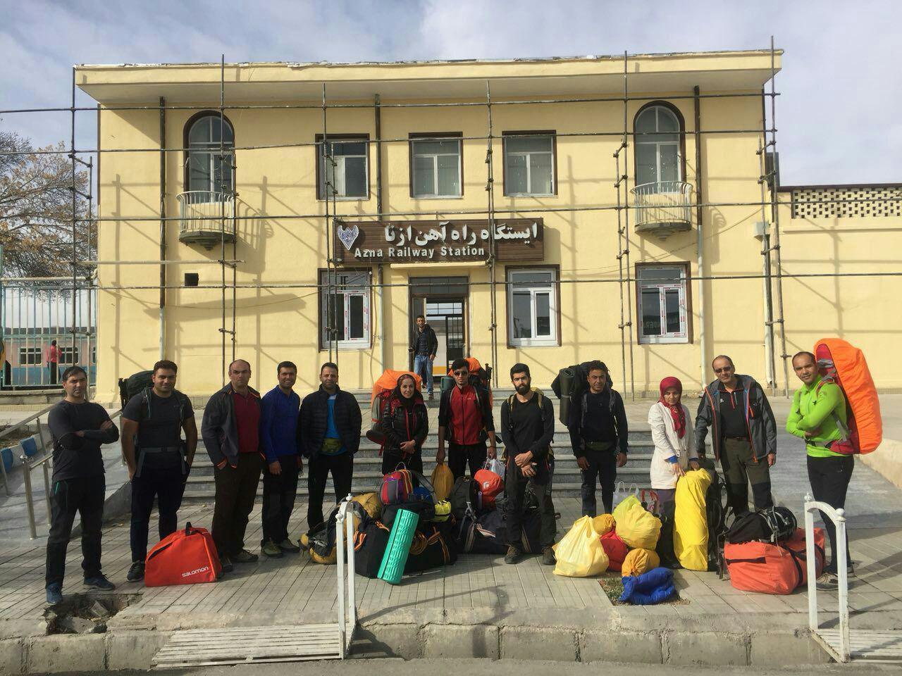 برگزاری مراسم بدرقه پیکرکوهنوردان مشهدی در ازنا