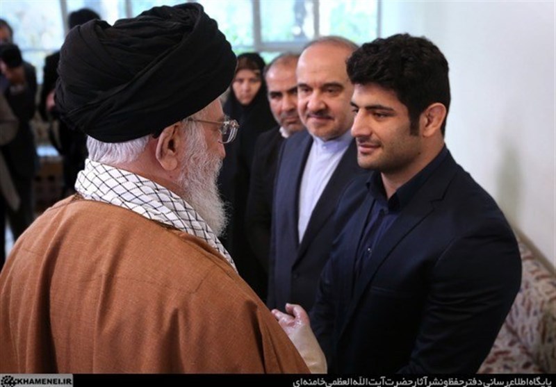 قدردانی علی رضا کریمی از مقام معظم رهبری