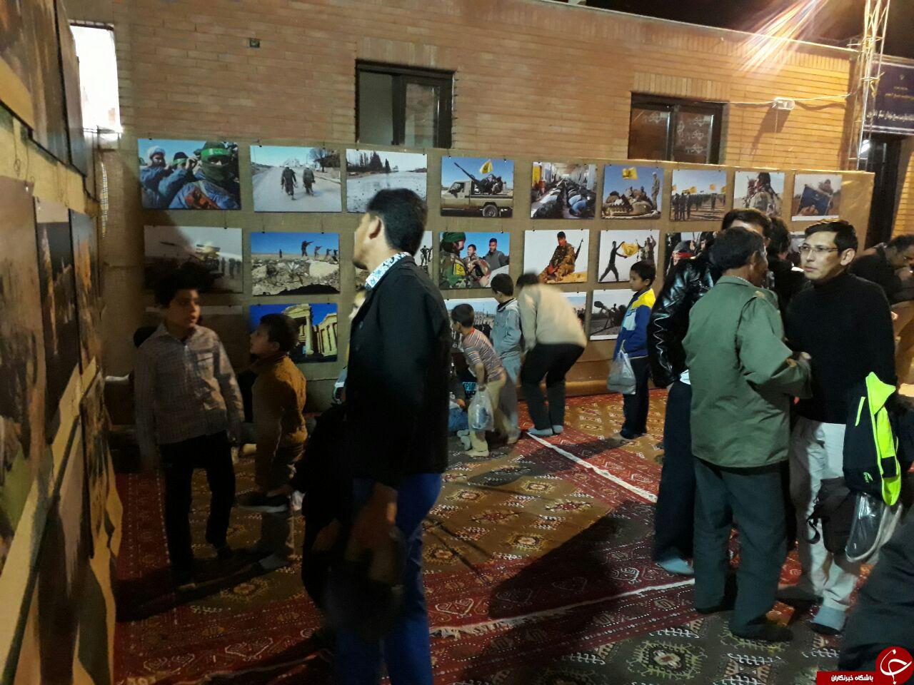 جشن پیروزی جبهه مقاومت توسط مهاجرین افغانستانی در مشهد + تصاویر