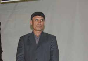 کمک نیکوکار خنجی به زلزله زدگان کرمانشاه