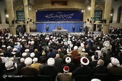 دیدار جمعی از فرماندهان و مسئولان نیروی دریایی ارتش با فرمانده معظم کل قوا