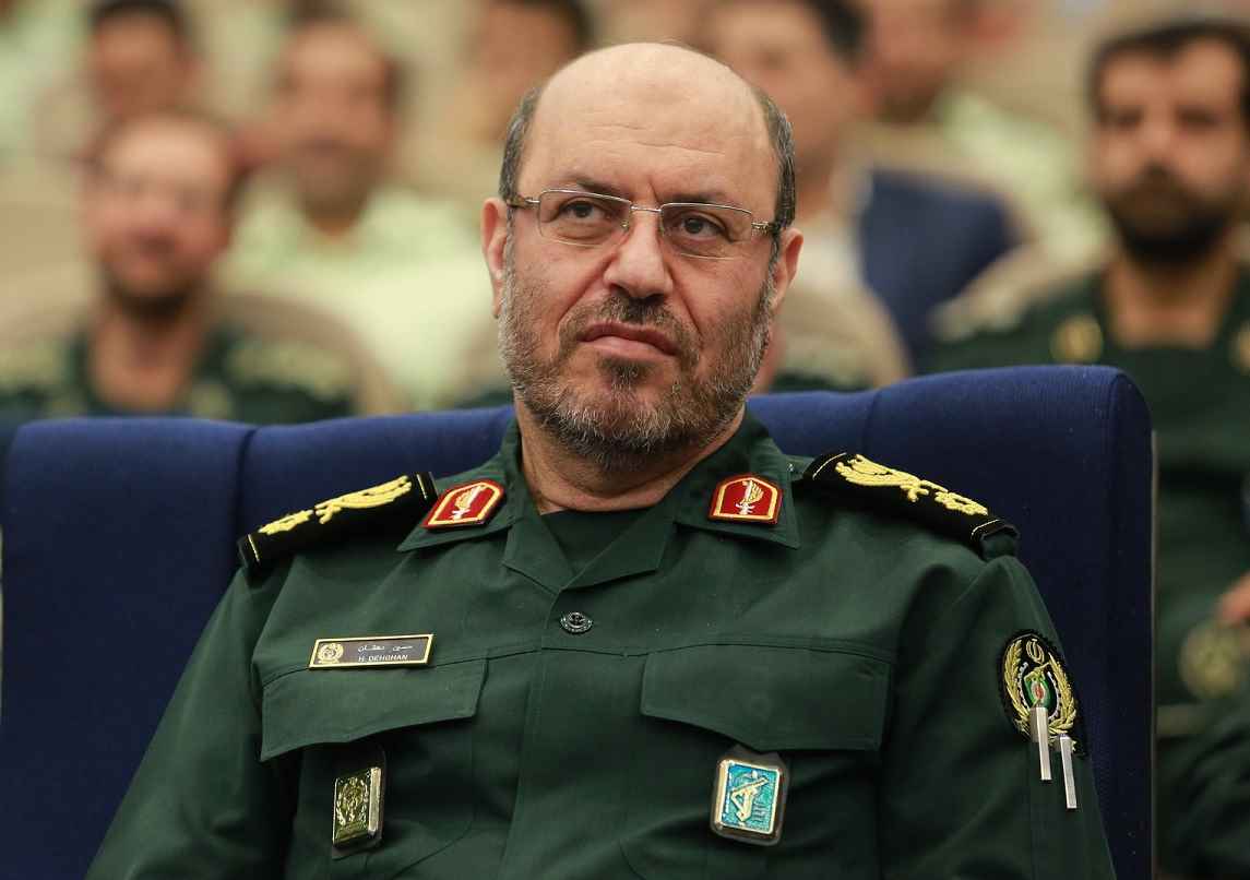 سردار دهقان پیروزی بر داعش را به  سرلشکر سلیمانی و سیدحسن نصرالله تبریک گفت