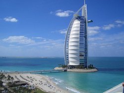 تمرین بوکس بر بام برج العرب دبی+تصاویر