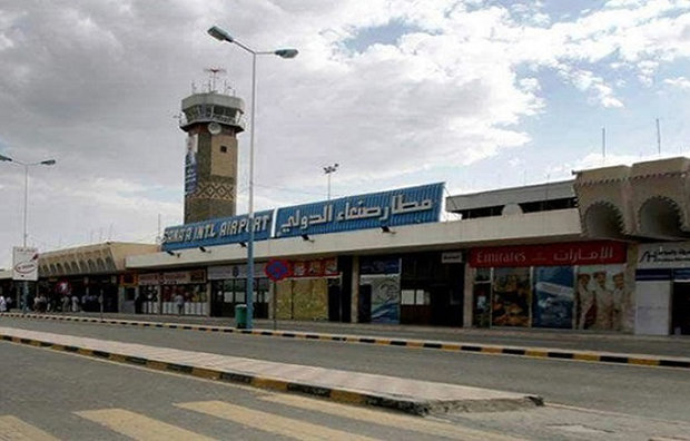 ادعای سعودی‌ها درباره خاتمه محاصره بندر الحدیده و فرودگاه صنعا تکذیب شد